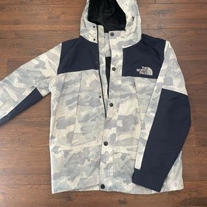The North Face Men’s (M) White Snow Camo Camouflage Jacket